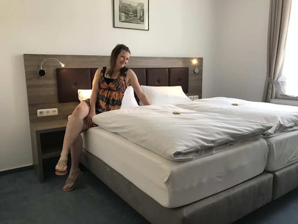 Hotel Junkerhaus バート・ザルツフレン エクステリア 写真