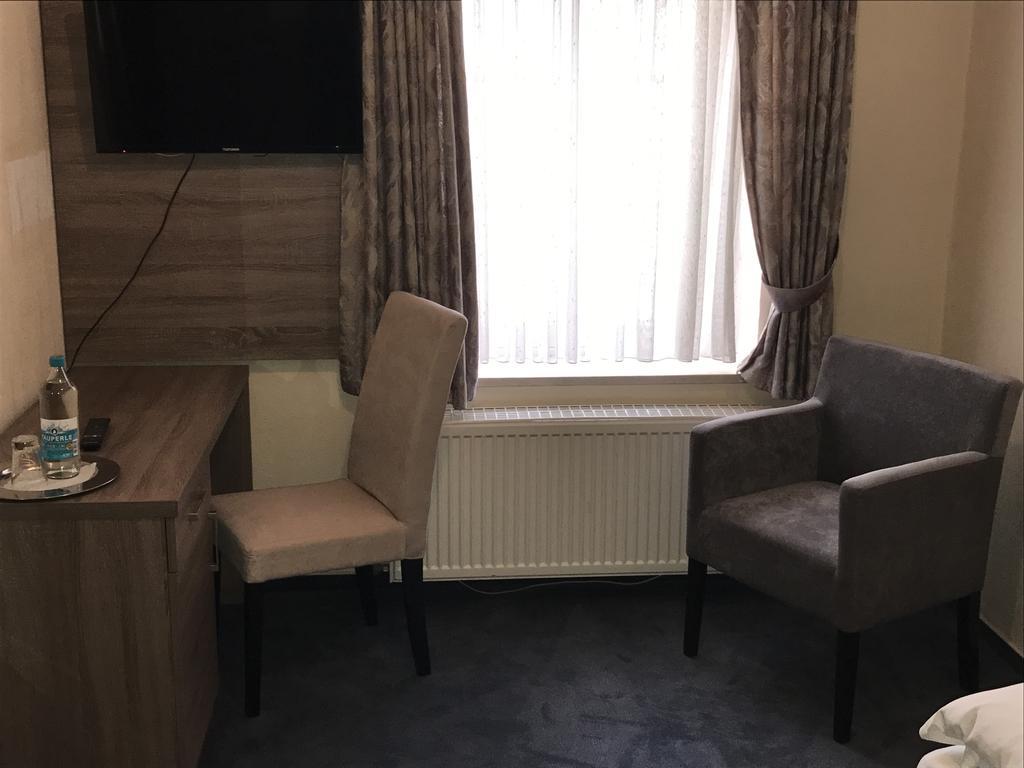Hotel Junkerhaus バート・ザルツフレン 部屋 写真