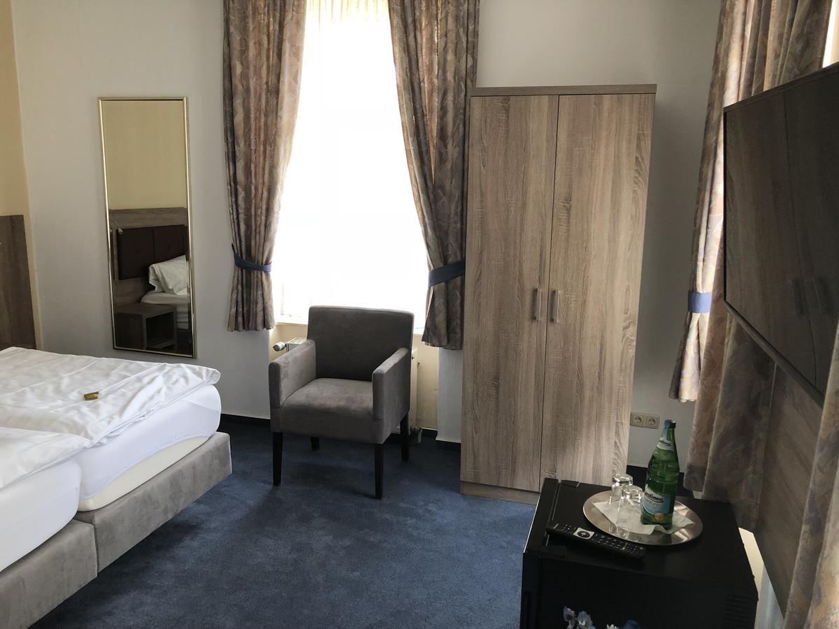 Hotel Junkerhaus バート・ザルツフレン エクステリア 写真
