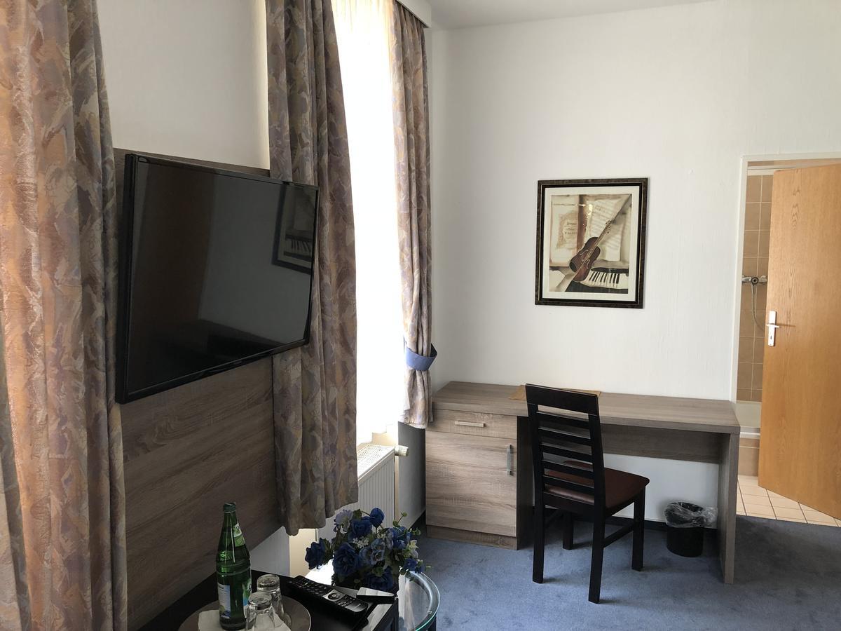 Hotel Junkerhaus バート・ザルツフレン エクステリア 写真